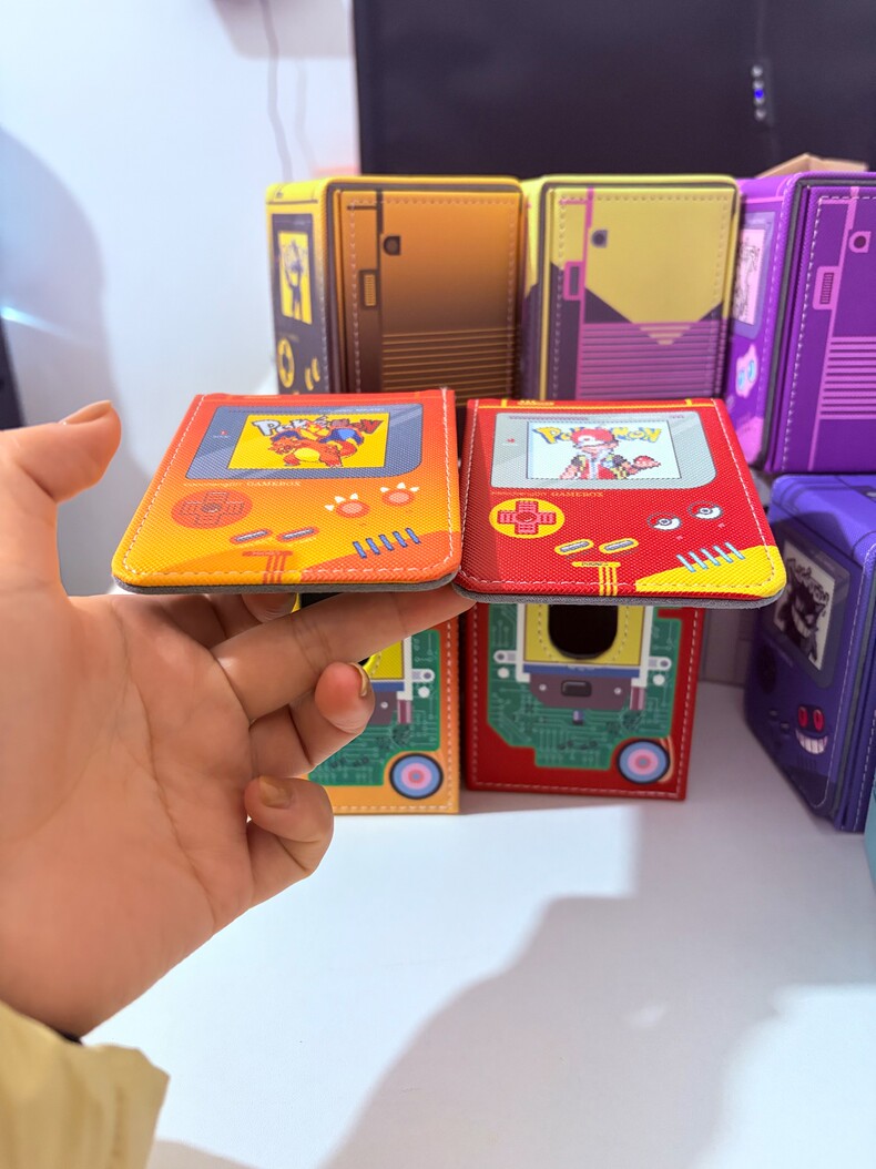 Scatola porta carte Pokémon Ps - Retro Gaming Style recensione e prezzo